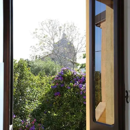 Alojamento de Acomodação e Pequeno-almoço Solandra Tropea