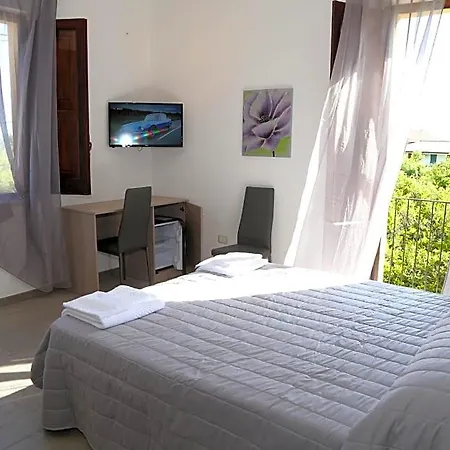 Couette-café Solandra 3*