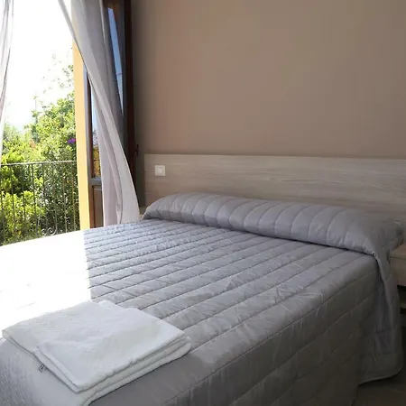 Bed & Breakfast Solandra 3*