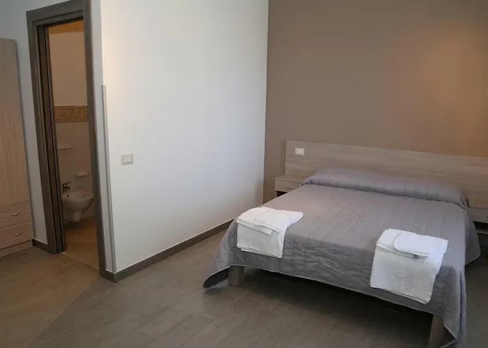 Solandra Oda ve Kahvaltı Tropea