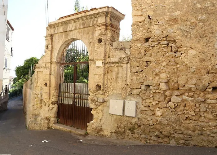 Oda ve Kahvaltı Solandra 3*